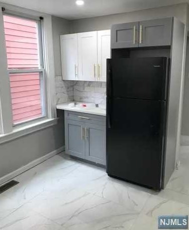 20 Huntington Ter, Newark NJ  07112-1808 exterior