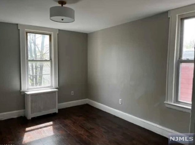 20 Huntington Ter, Newark NJ  07112-1808 exterior