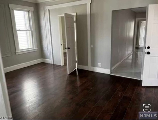 20 Huntington Ter, Newark NJ  07112-1808 exterior