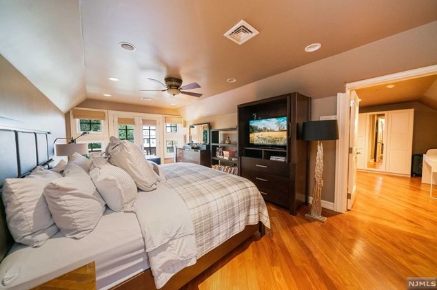 181 Montross Ave, Rutherford NJ  07070-1610 exterior