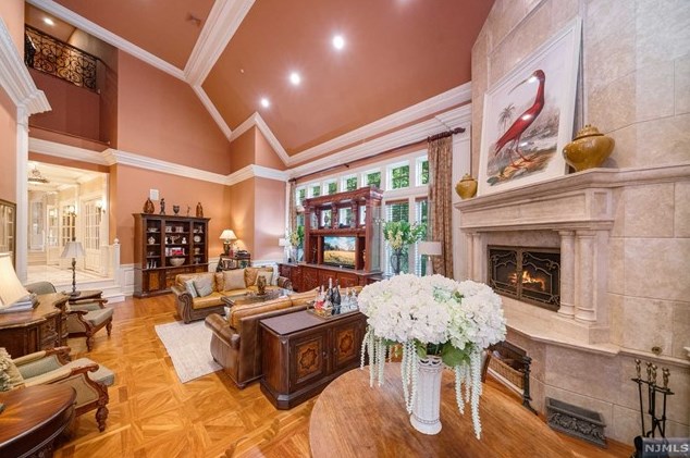 181 Montross Ave, Rutherford NJ  07070-1610 exterior