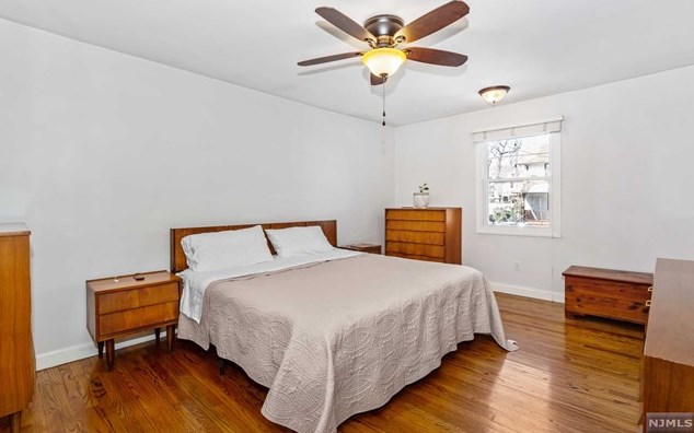 1 Courier Pl, Rutherford NJ  07070-1101 exterior