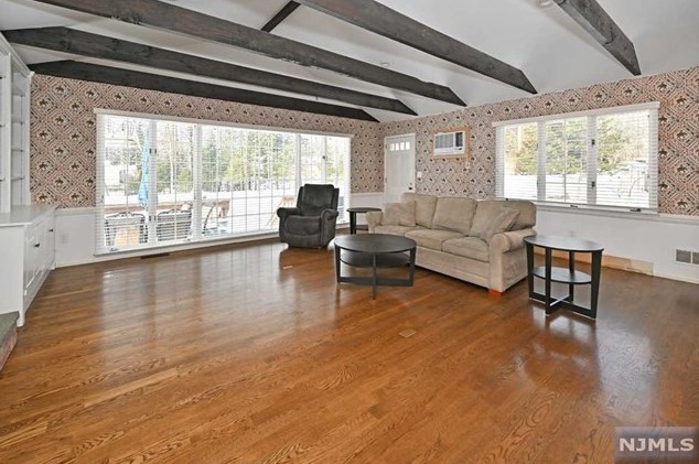 96 Greenbrook Pl, Park Ridge NJ  07656-1846 exterior