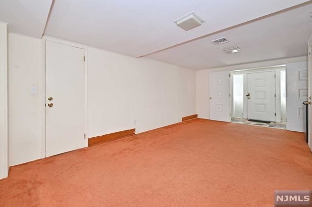 96 Greenbrook Pl, Park Ridge NJ  07656-1846 exterior