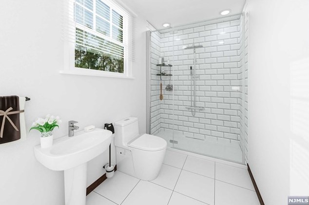 96 Greenbrook Pl, Park Ridge NJ  07656-1846 exterior