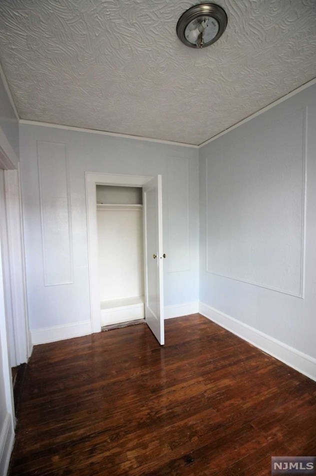 134 Norman Rd, Newark NJ  07106-3309 exterior