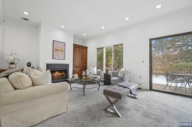 461 Tenafly Rd, Englewood NJ  07631-1785 exterior