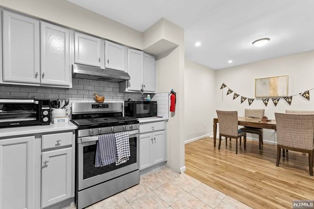 785 Ridge St, Newark NJ  07104-2325 exterior