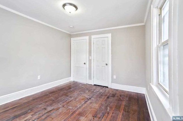 47 Palm St, Newark NJ 07106-1117 exterior