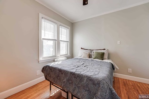 198 Elder Ave, Bergenfield NJ  07621-1112 exterior