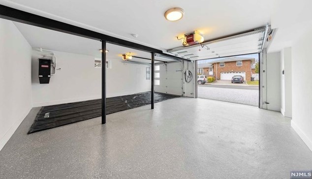 1070 Harvard Pl, West Fort Lee NJ  07024-1630 exterior