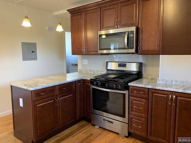 145 Kinderkamack Rd, Park Ridge NJ  07656-1334 exterior