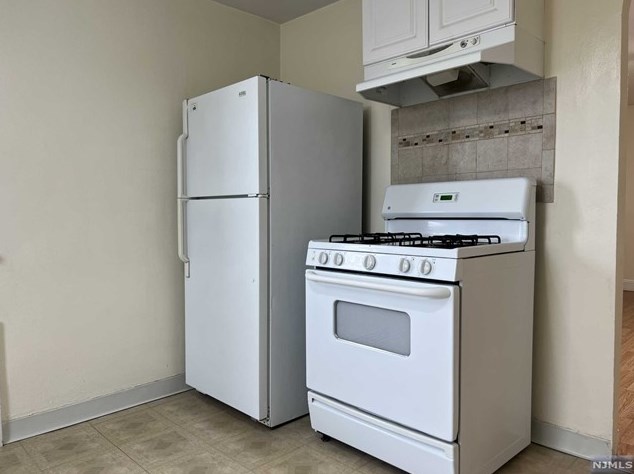 182 Prospect St, Lodi NJ  07644-2956 exterior