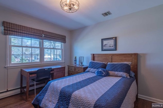 530 Covington Pl, Wyckoff NJ  07481-1350 exterior
