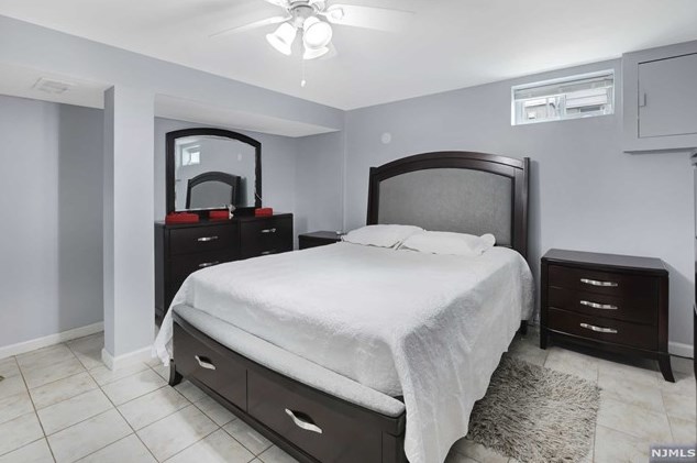 71 Charlton Ave, Lodi NJ  07644-3347 exterior