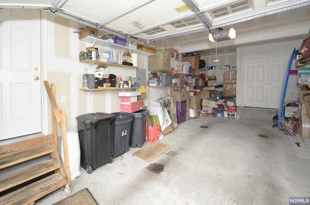 62 Mountainside Dr, Pompton Falls NJ  07442-1763 exterior