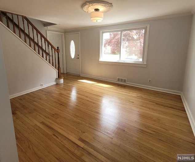 41 New York Ave, Bergenfield NJ  07621-1328 exterior