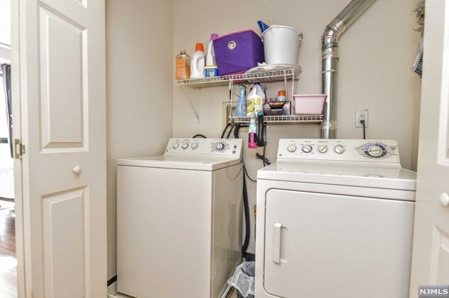 1 Orient Way, Rutherford NJ 07070-2524 exterior