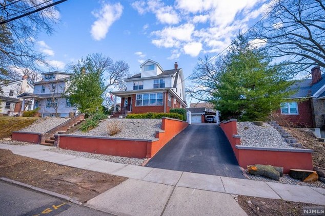 175 Jackson Ave, Rutherford NJ  07070-1813 exterior