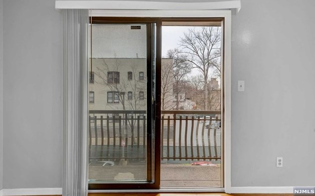 120-126 Westfield Ave, Elizabeth NJ  07208-3101 exterior