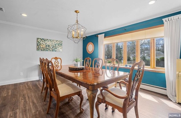 44 Rustic Dr, Waldwick NJ  07463-2417 exterior