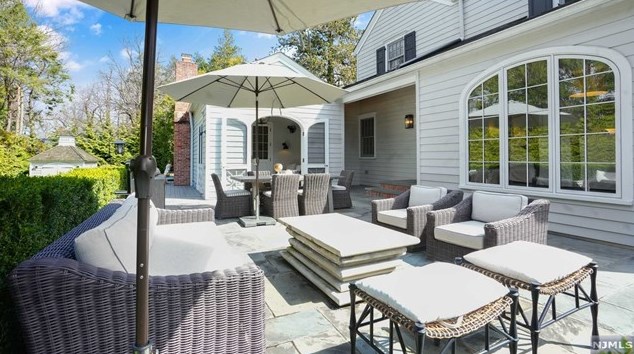 1 Grandview Ter, Tenafly NJ  07670-1120 exterior