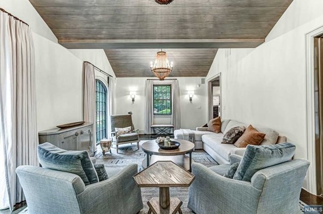 1 Grandview Ter, Tenafly NJ  07670-1120 exterior