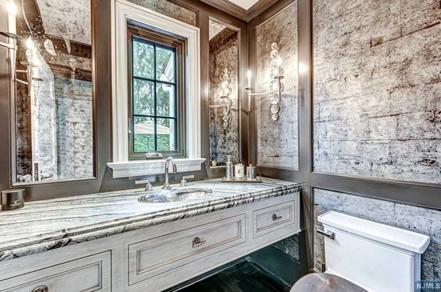 1 Grandview Ter, Tenafly NJ  07670-1120 exterior