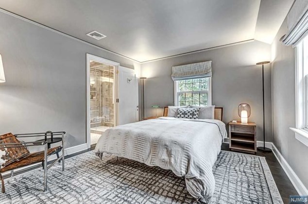 1 Grandview Ter, Tenafly NJ  07670-1120 exterior