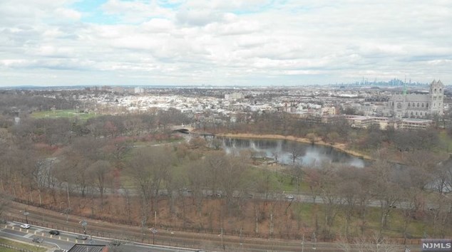 234 4 St, Newark NJ 07107-2215 exterior