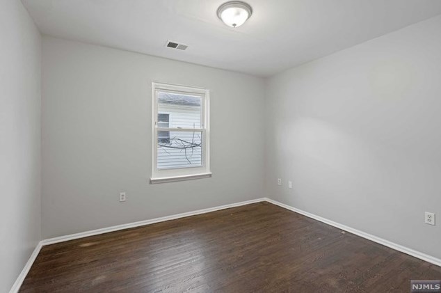 234 4 St, Newark NJ 07107-2215 exterior