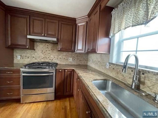 57 Dawson St, Newark NJ  07114-2603 exterior