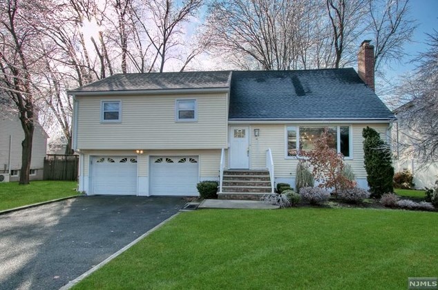 50 Leonard Ave, Tenafly NJ  07670-2815 exterior
