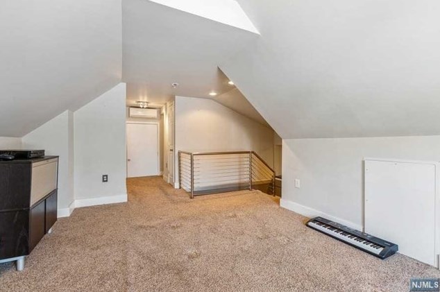 1032 Kipling Rd, Elizabeth NJ 07208-1039 exterior