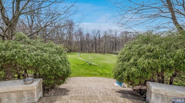 14 Greenbrook Rd, West Caldwell NJ  07006-4320 exterior