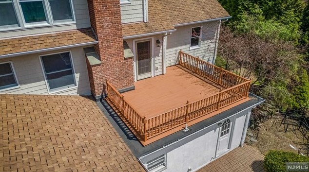 14 Greenbrook Rd, West Caldwell NJ  07006-4320 exterior