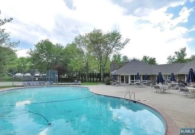 7 Easedale Rd, Wayne NJ  07470-2484 exterior