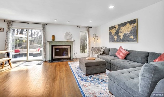 7 Easedale Rd, Wayne NJ  07470-2484 exterior