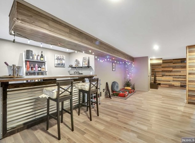 7 Easedale Rd, Wayne NJ  07470-2484 exterior