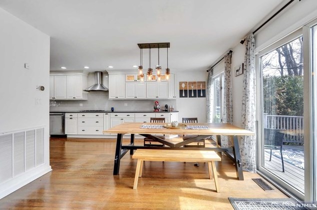 7 Easedale Rd, Wayne NJ  07470-2484 exterior