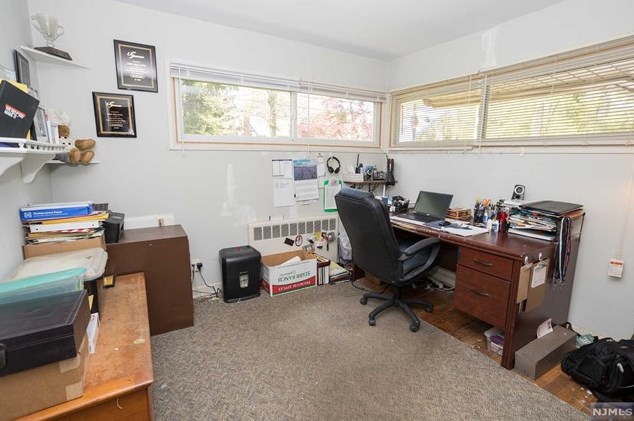 152 Pascack Rd, Hillsdale NJ  07642-1321 exterior