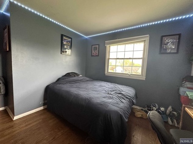 6 Normandy Dr, Wayne NJ  07470-2818 exterior