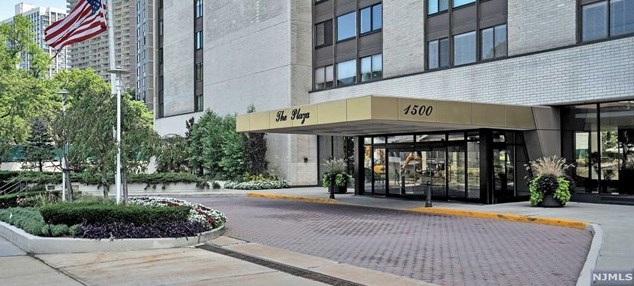 1500 Palisade Ave, West Fort Lee NJ 07024-5343 exterior