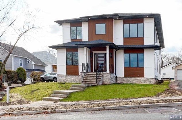 76 Passaic Ave, Rutherford NJ 07070-2059 exterior