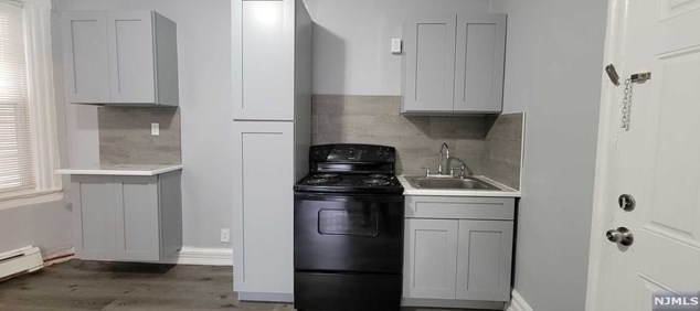 787 17th St, Newark NJ  07103-1406 exterior