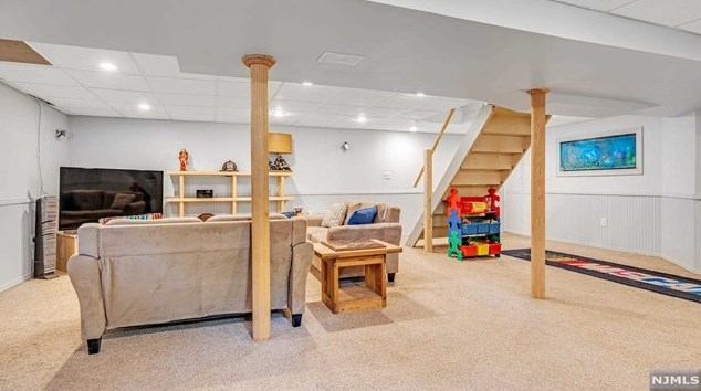 78 Oak Ave, Park Ridge NJ 07656-1311 exterior