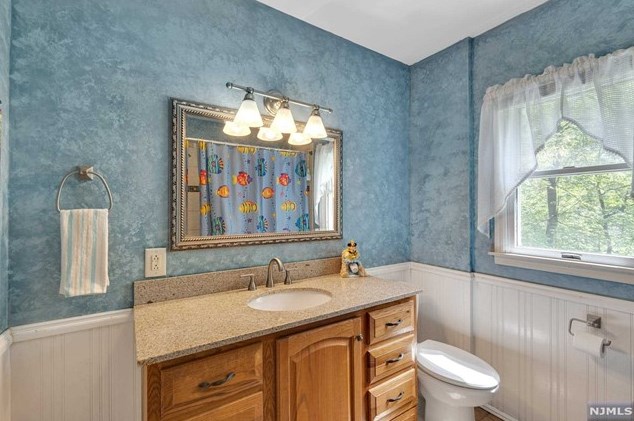 78 Oak Ave, Park Ridge NJ 07656-1311 exterior