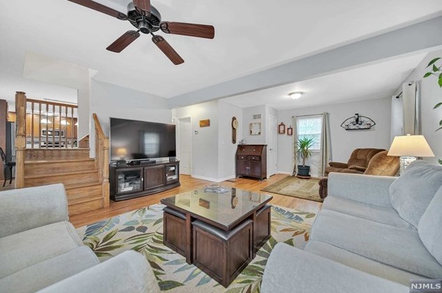 78 Oak Ave, Park Ridge NJ 07656-1311 exterior