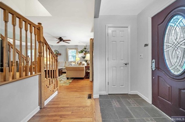 78 Oak Ave, Park Ridge NJ 07656-1311 exterior