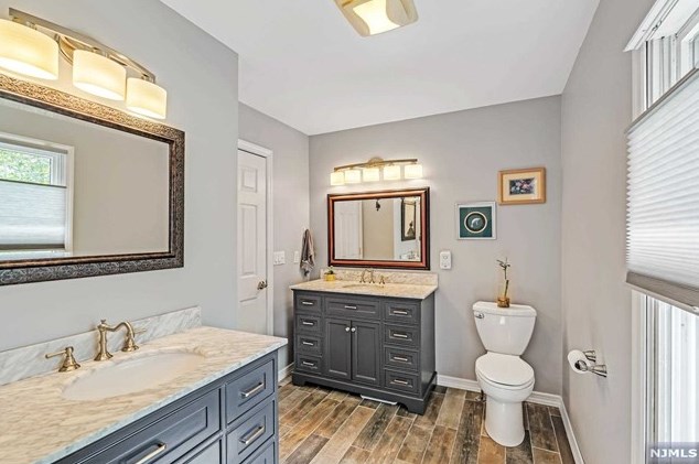 78 Oak Ave, Park Ridge NJ 07656-1311 exterior